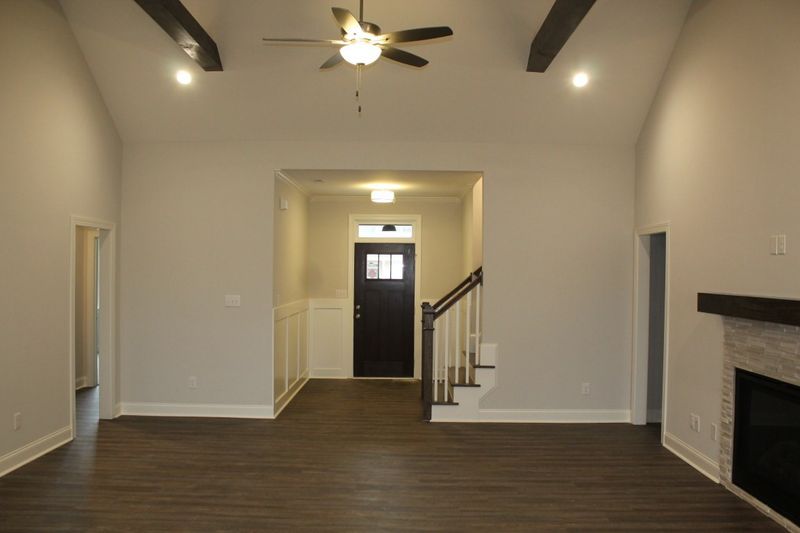 4 Meadowrue Ln, Youngsville, NC 27596