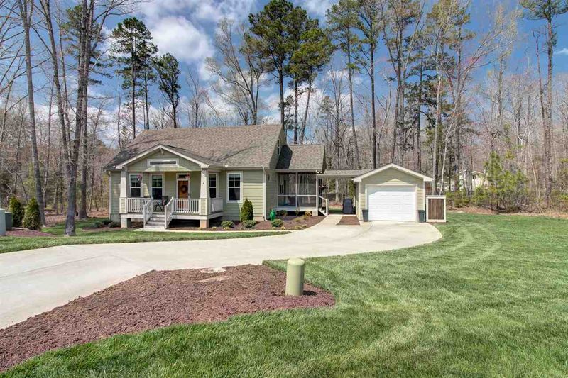 4 Moss Spring Ct, Durham, NC 27712