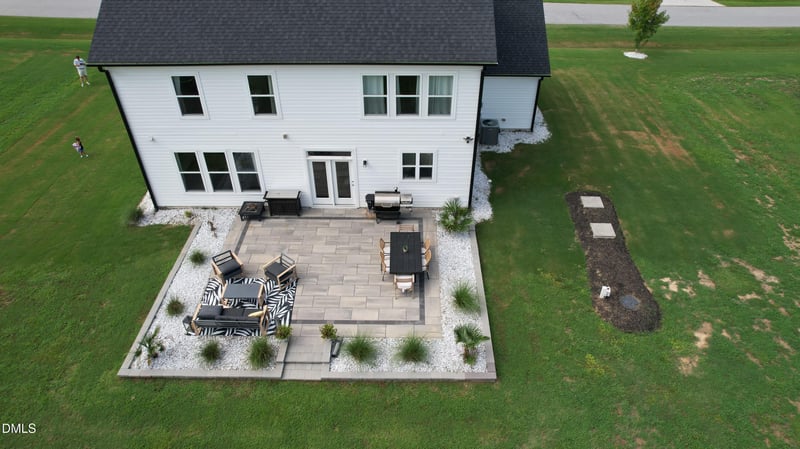 4 Odell Ln, Zebulon, NC 27597