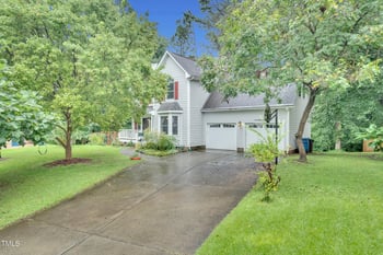 4 Osage Pl, Durham, NC 27712