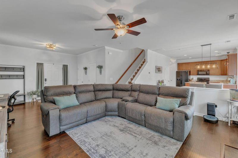 4 Pegram Ct, Durham, NC 27703