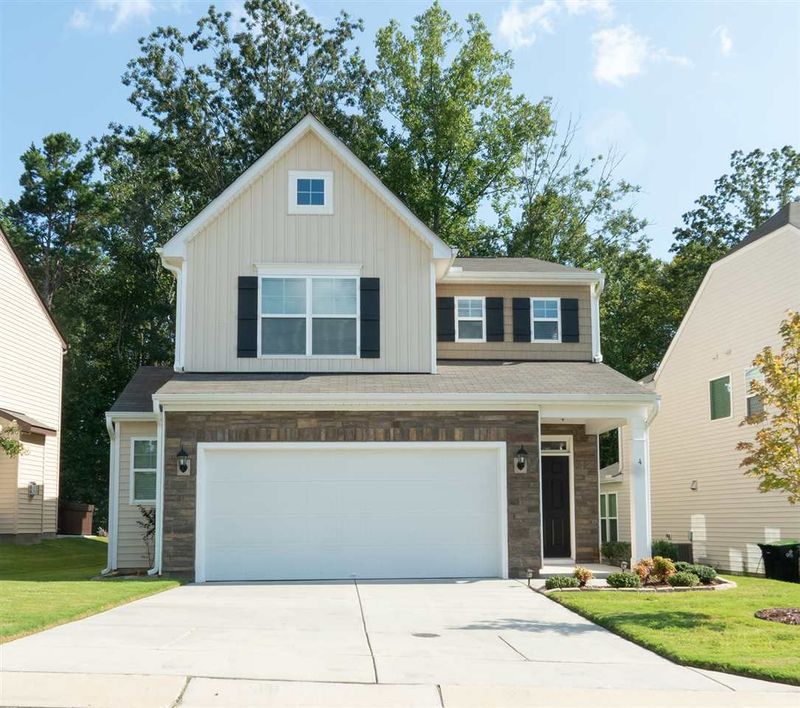 4 Roterham Dr, Clayton, NC 27527
