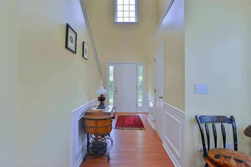4 Sandy Bluff Dr, Durham, NC 27703
