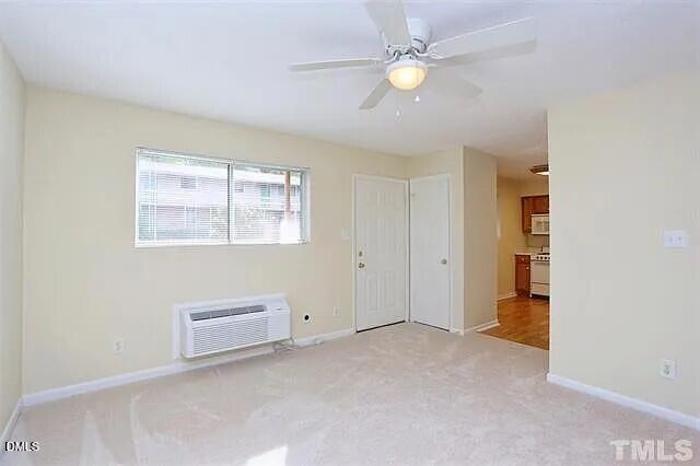 4 Shepherd Ln #Bldg D, Chapel Hill, NC 27514