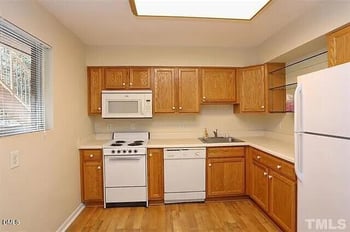 4 Shepherd Ln #Bldg D, Chapel Hill, NC 27514