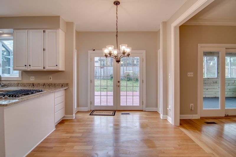 4 Sinclair Cir, Durham, NC 27705