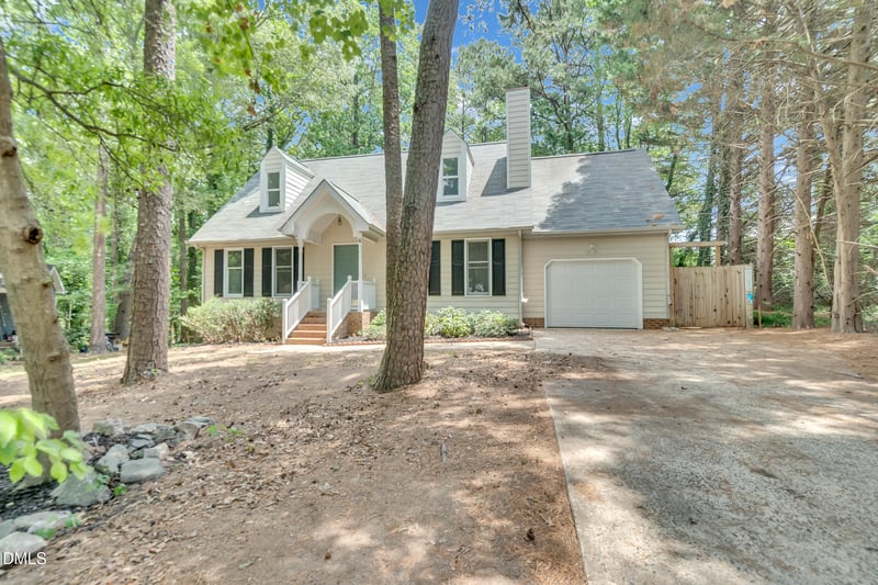 4 Sue Ann Ct, Durham, NC 27704