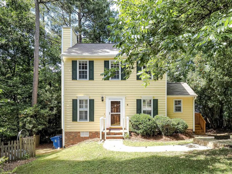 4 Trawick Ct, Durham, NC 27713