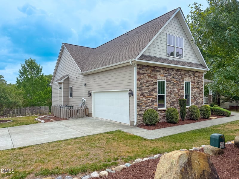 4 Trillium Ct, Durham, NC 27712