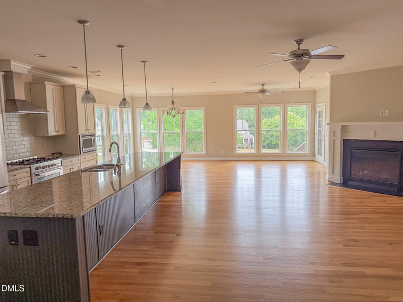 4 Trillium Ct, Durham, NC 27712