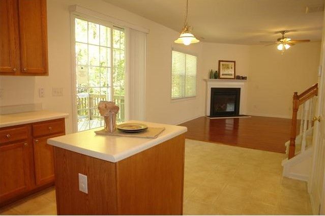 4 White Dove Rd, Durham, NC 27703