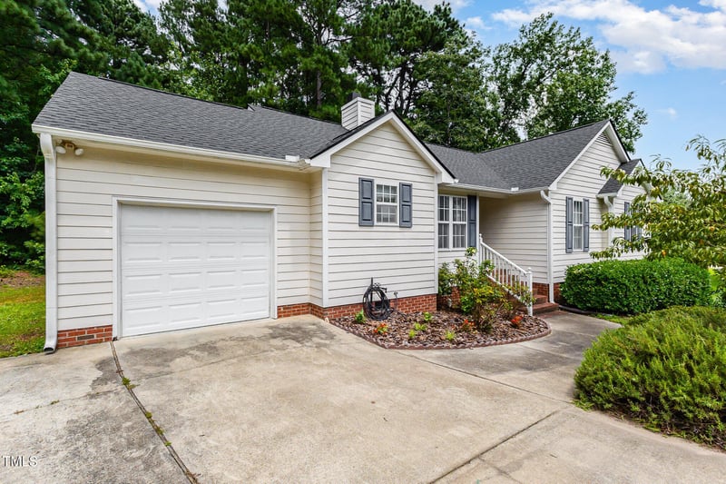 4 Windcourt Pl, Durham, NC 27713