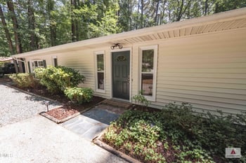 4 Winterberry Way, Chapel Hill, NC 27516