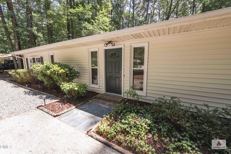 4 Winterberry Way, Chapel Hill, NC 27516