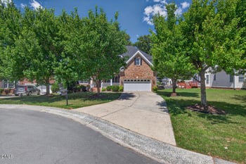 4 Zumwalt Ct, Durham, NC 27703
