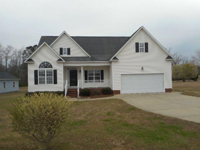 40 Beaver Creek Dr, Dunn, NC 28334