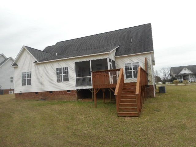 40 Beaver Creek Dr, Dunn, NC 28334