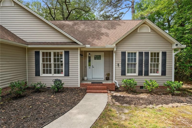40 Blue Heron Ct, Sanford, NC 27332