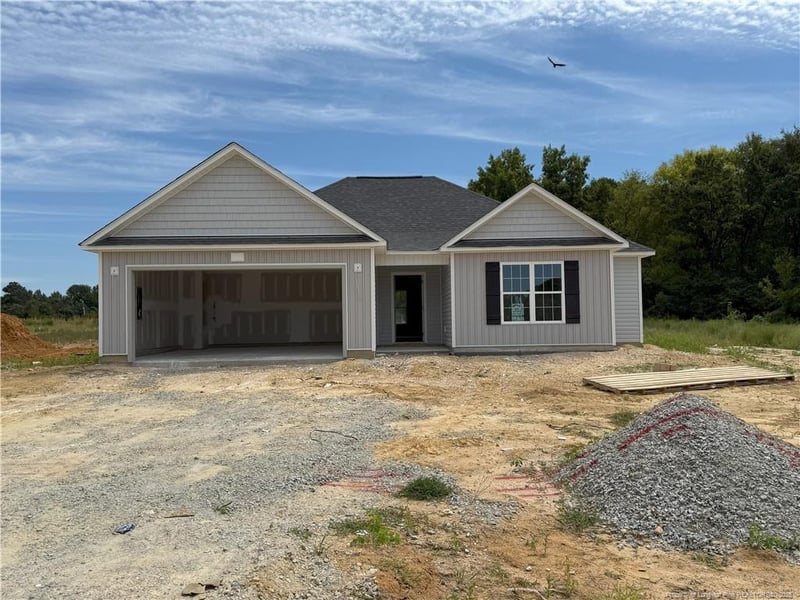 40 Boston River Dr, Dunn, NC 28334