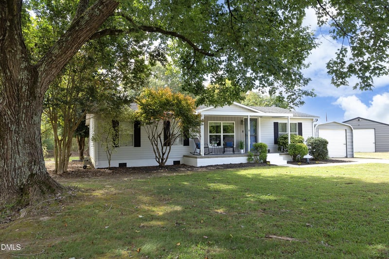 40 Brian Ct, Fuquay Varina, NC 27526