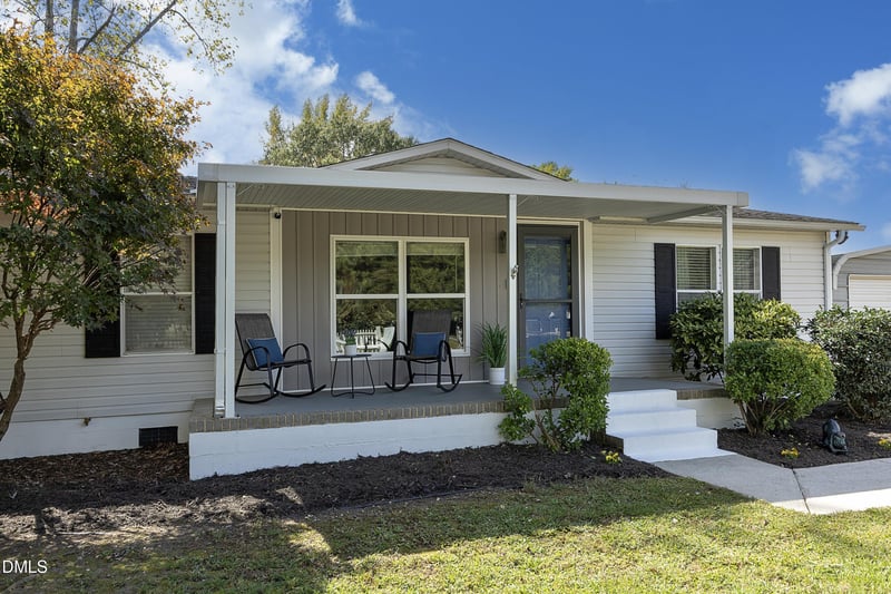 40 Brian Ct, Fuquay Varina, NC 27526