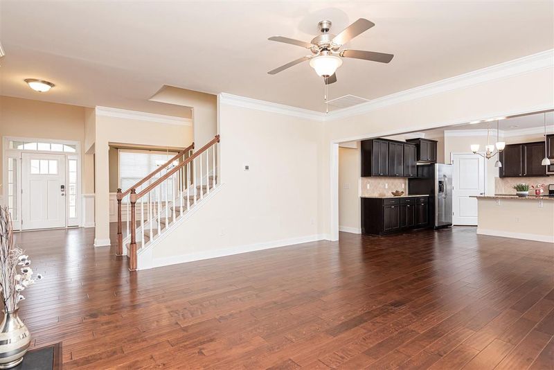 40 E Calvert Ct, Clayton, NC 27527