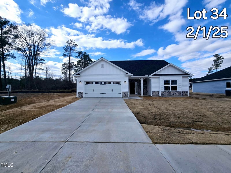 40 Capeside Ct, Lillington, NC 27546