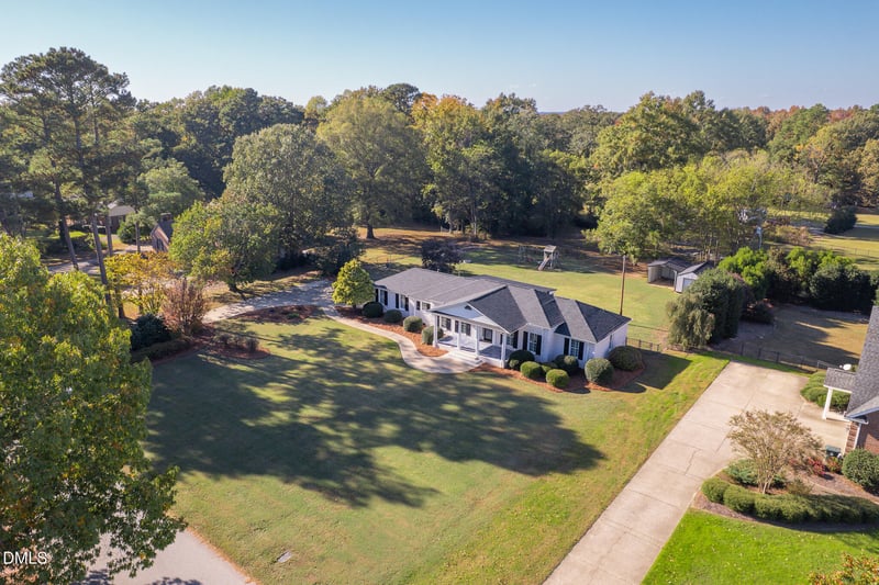 40 Chicora Club Dr, Dunn, NC 28334