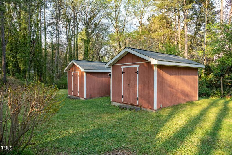 40 S Circle Dr, Chapel Hill, NC 27516