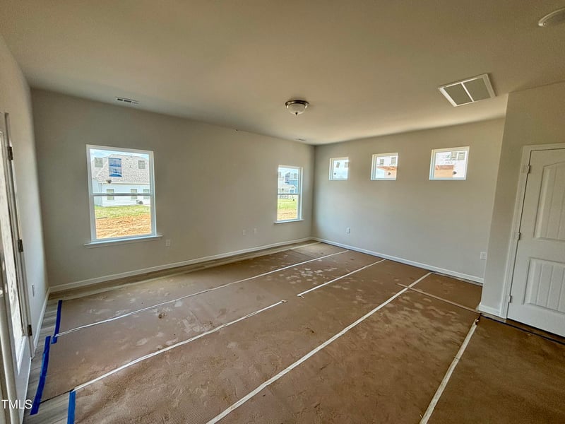 40 Commons Cir, Clayton, NC 27520