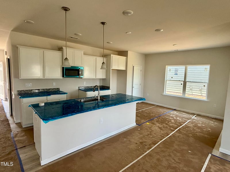 40 Commons Cir, Clayton, NC 27520