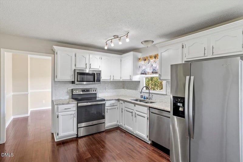 40 Crepe Myrtle Ct, Angier, NC 27501