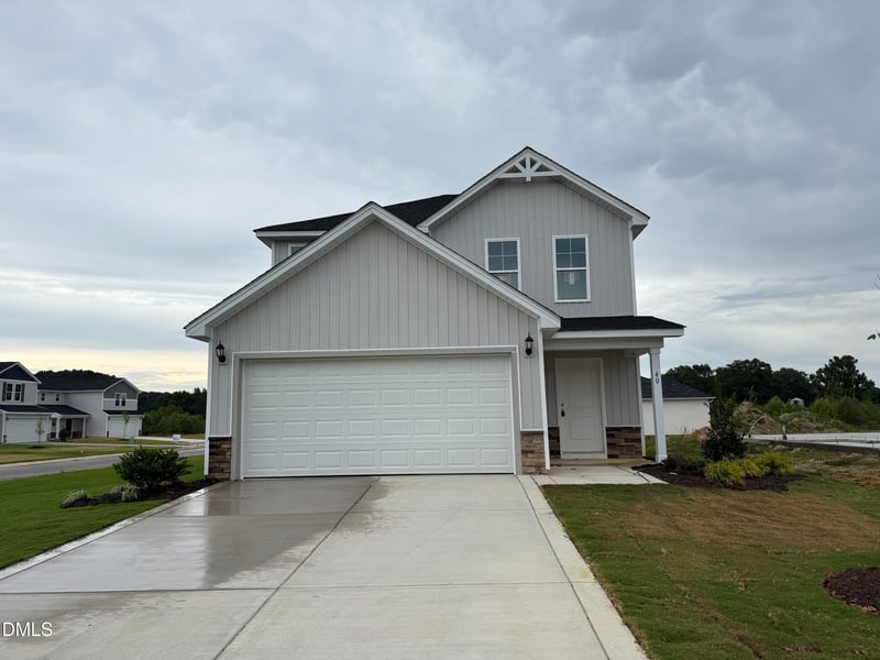 40 Emily Gardens Dr, Selma, NC 27576