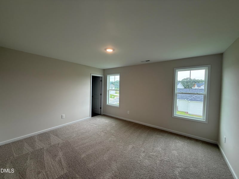 40 Emily Gardens Dr, Selma, NC 27576