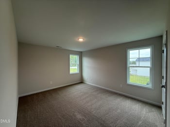 40 Emily Gardens Dr, Selma, NC 27576