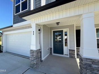 40 Emily Gardens Dr, Selma, NC 27576