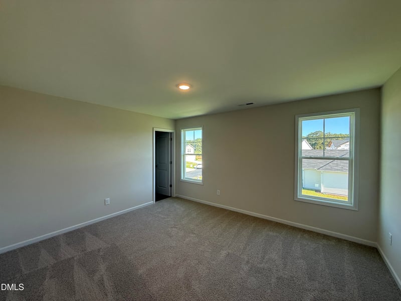 40 Emily Gardens Dr, Selma, NC 27576