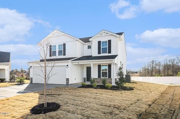 40 Emily Gardens Dr, Selma, NC 27576