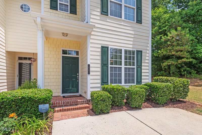 40 Grapevine Trl, Durham, NC 27707
