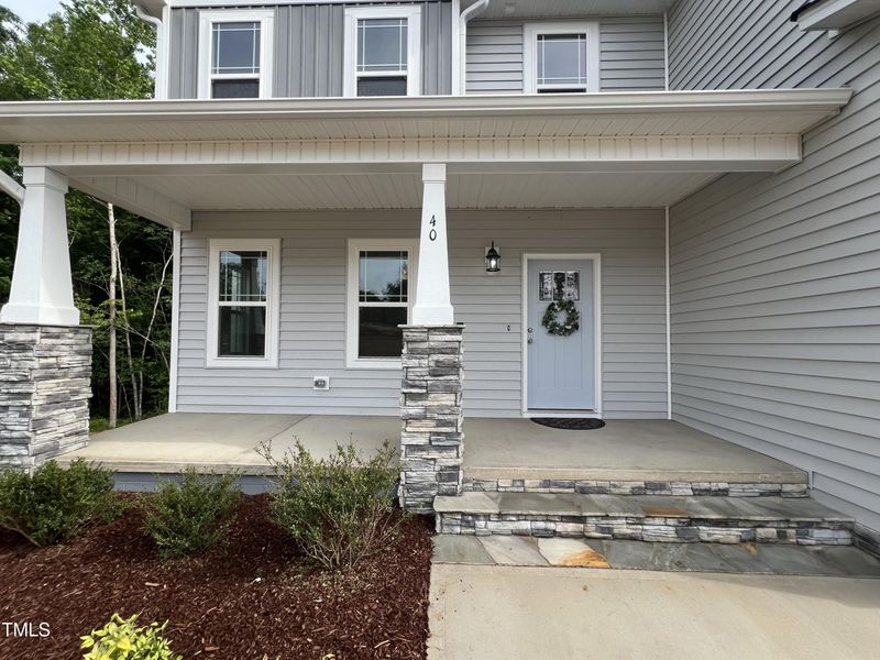 40 Hartwell Ct, Zebulon, NC 27597