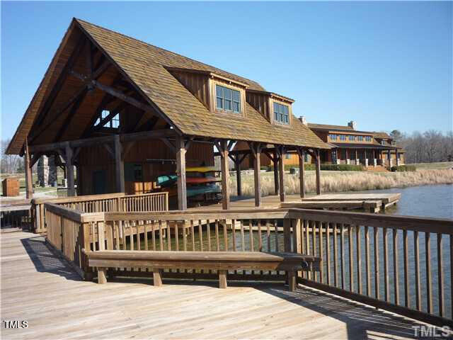 40 Hartwood Ln, Youngsville, NC 27596