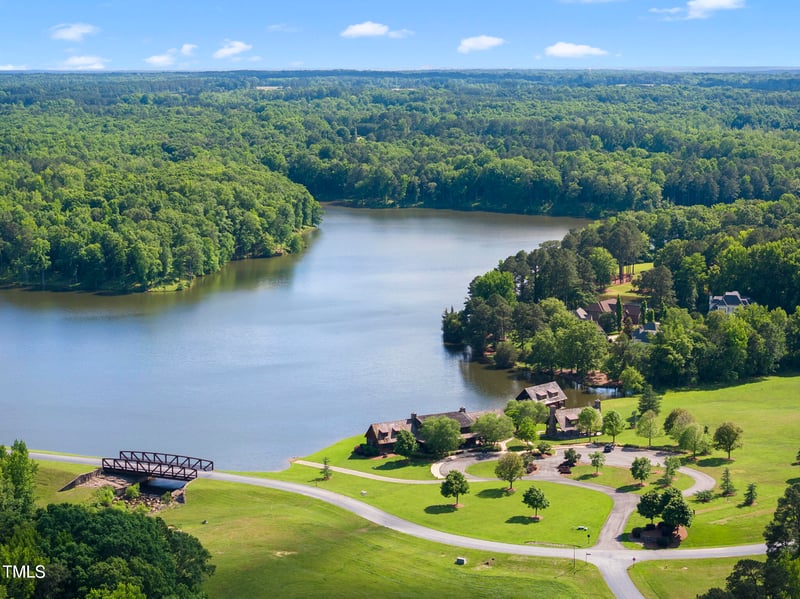 40 Hartwood Ln, Youngsville, NC 27596