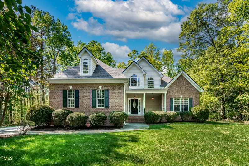 40 Holden Ct, Youngsville, NC 27596