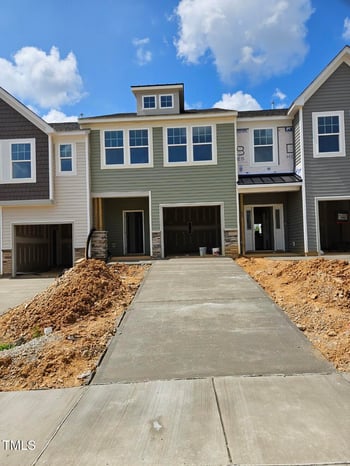 40 Honeydew Way, Clayton, NC 27520