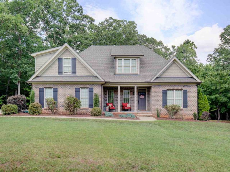40 Lance Ln, Youngsville, NC 27596