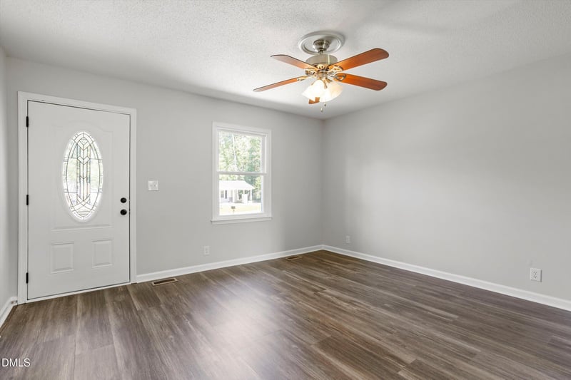 40 Lester St, Angier, NC 27501