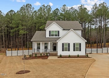 40 Long Needle Ct, Youngsville, NC 27596