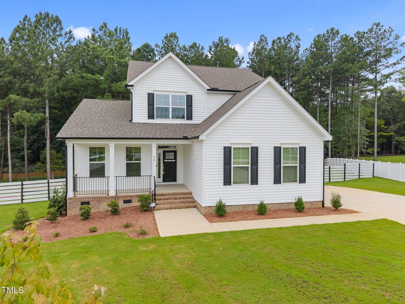 40 Long Needle Ct, Youngsville, NC 27596