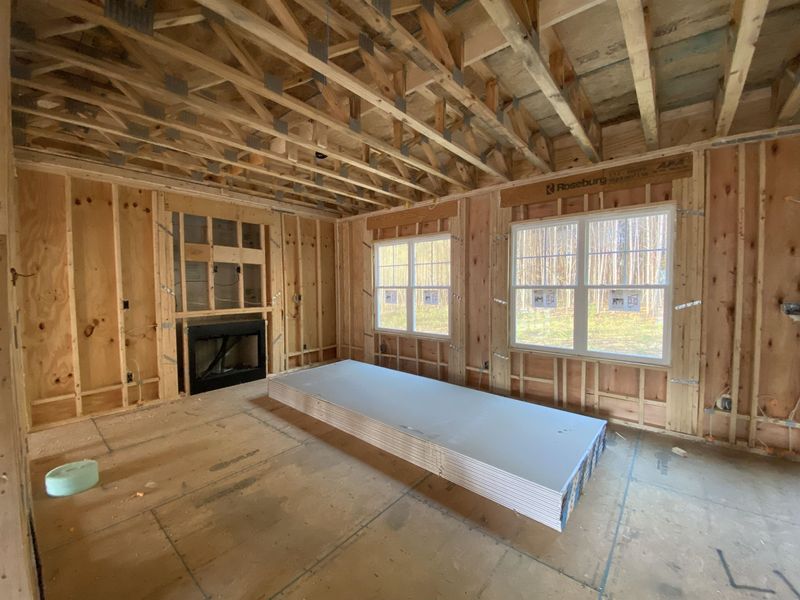 40 Mitchell Ridge Dr, Youngsville, NC 27596