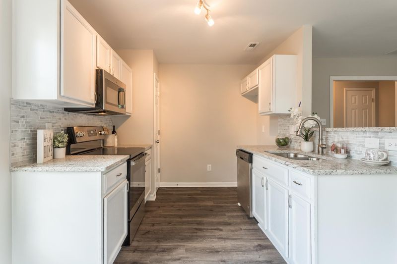 40 Nancy Ct, Clayton, NC 27520